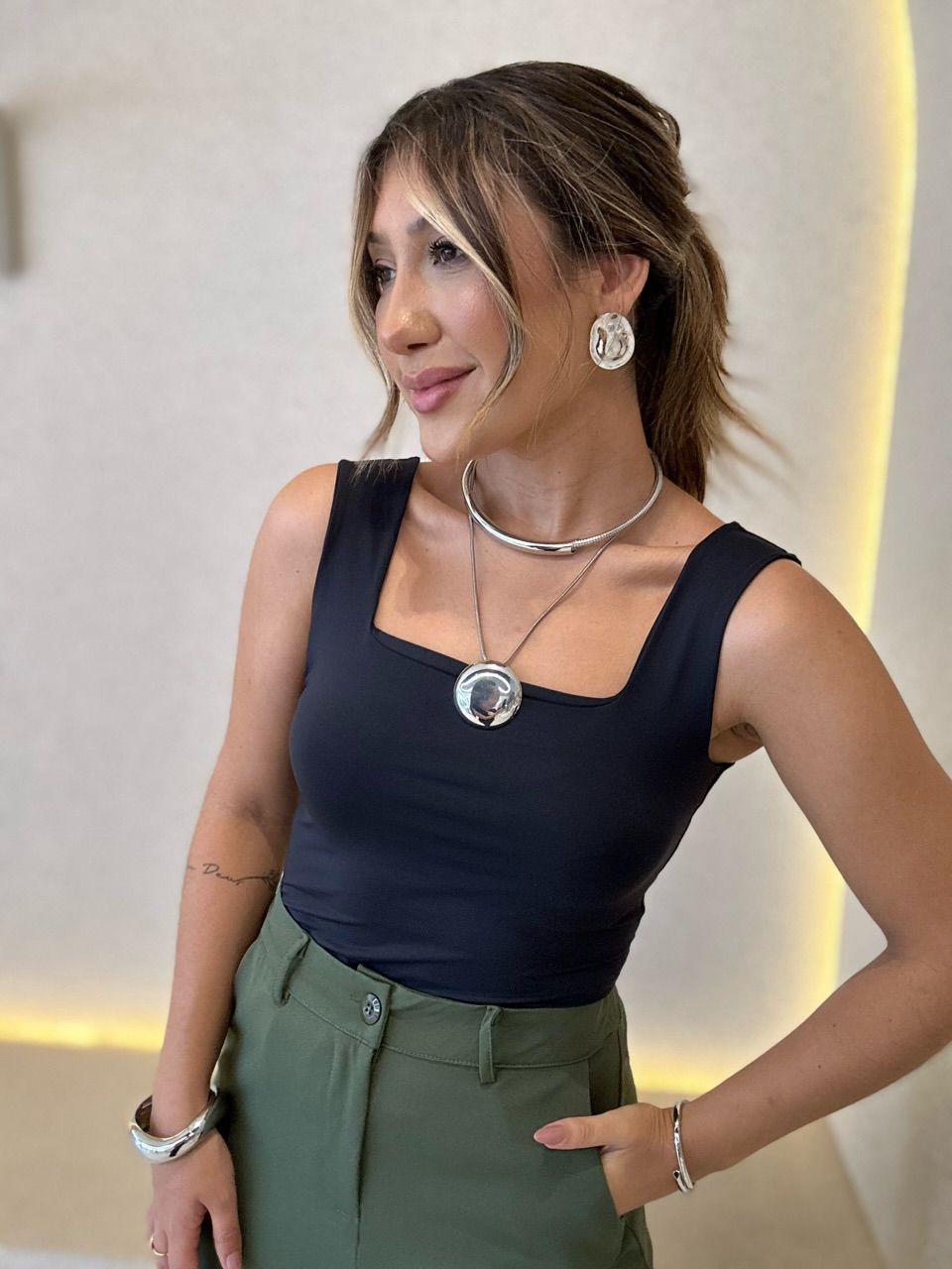 BLUSA DANIELA CAVADA PRETA