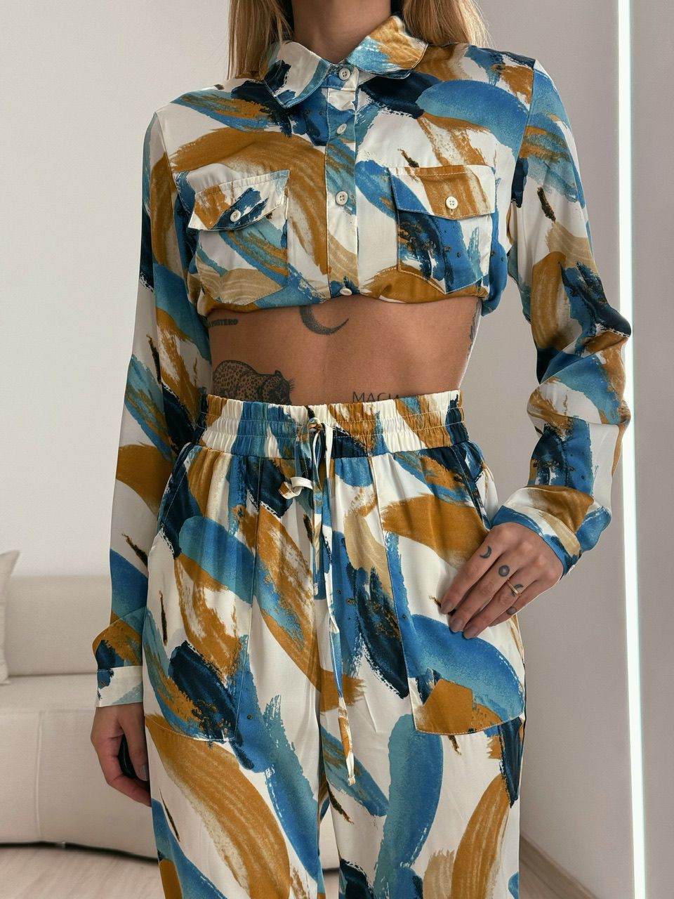 CALÇA JOGGER NINA ESTAMPADA AZUL CLARO