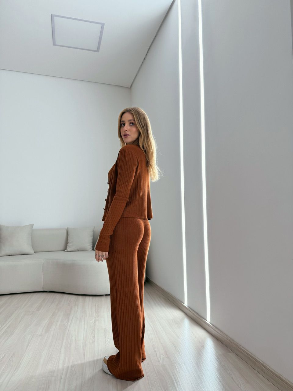 CONJUNTO EMÍLIA MODAL CARAMELO