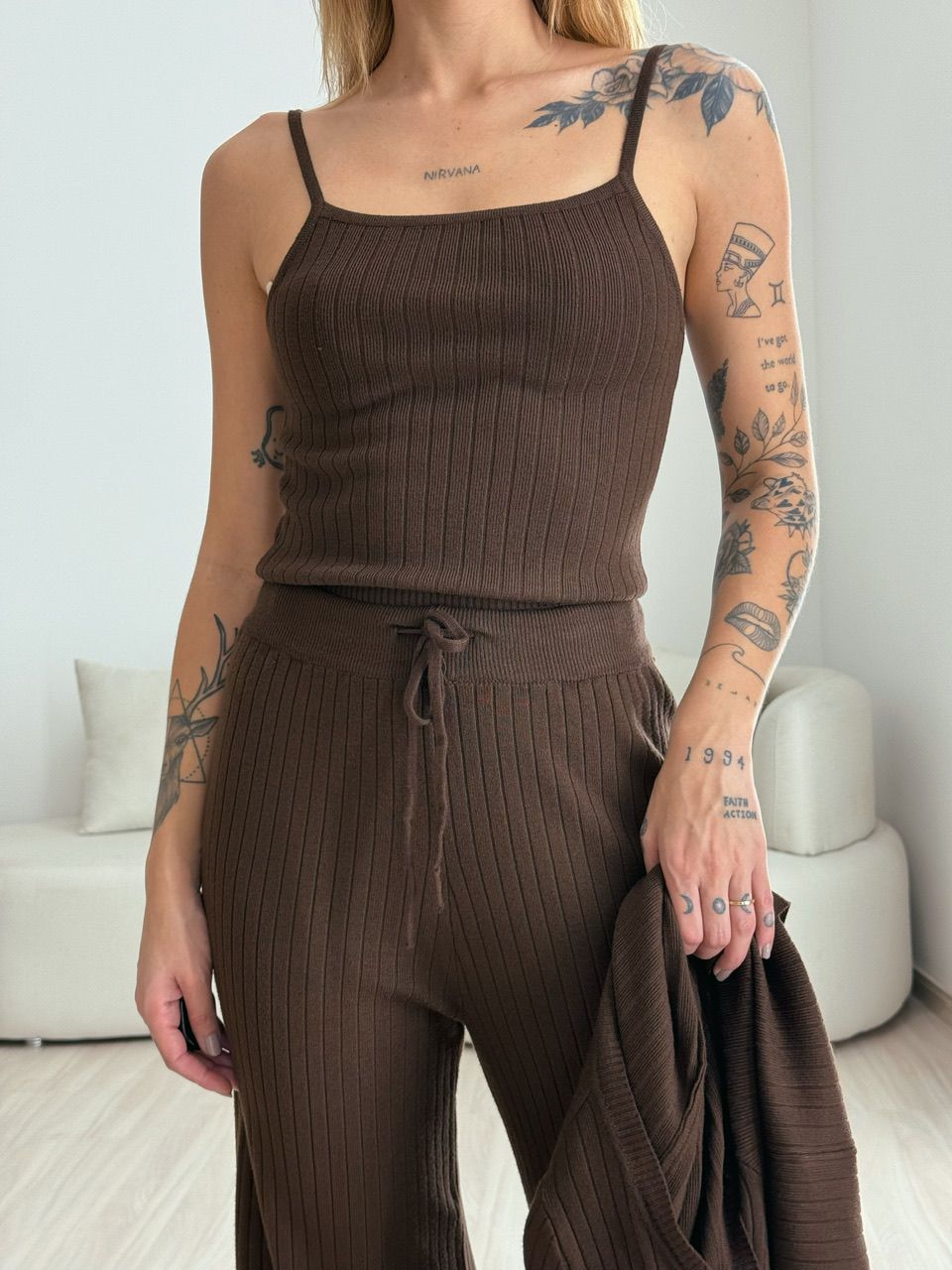 CONJUNTO EMÍLIA MODAL MARROM