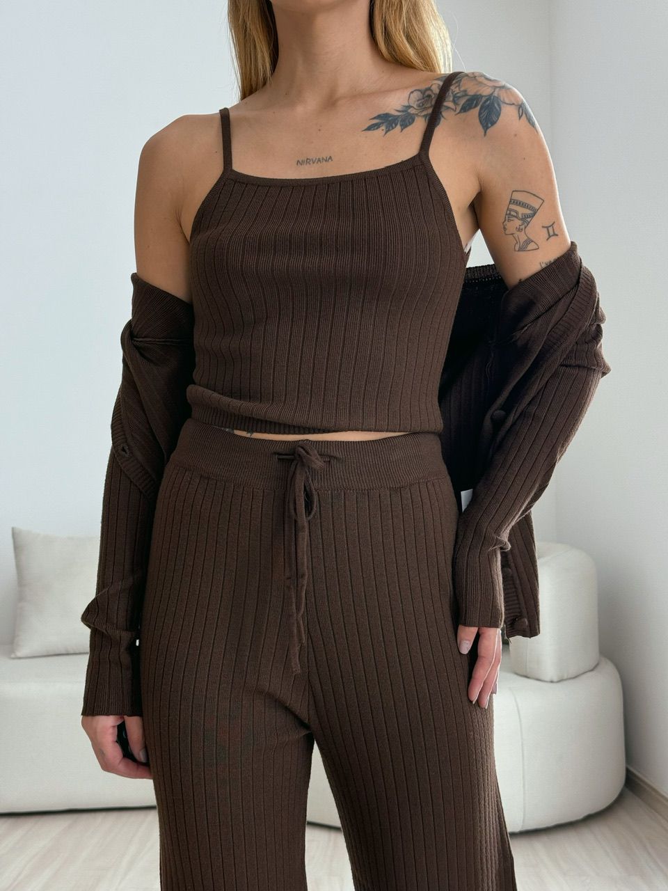 CONJUNTO EMÍLIA MODAL MARROM