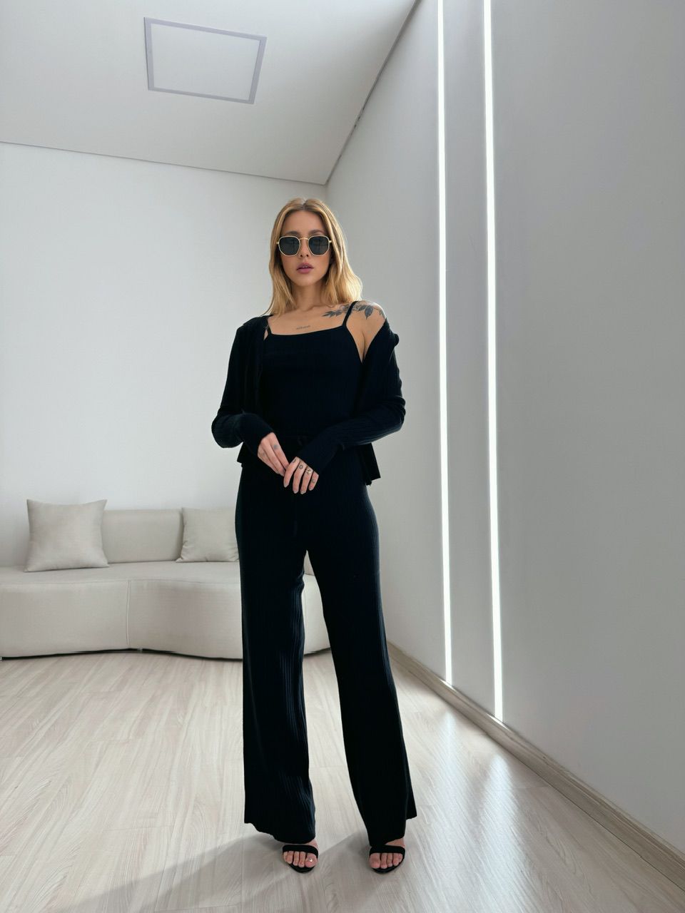 CONJUNTO EMÍLIA MODAL PRETO - 0050970032 - CAROLLA FERRARO