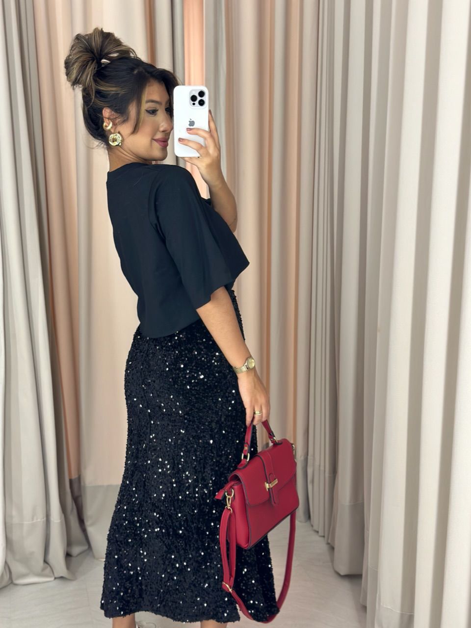 SAIA ALÍCIA PAETÊ PRETA