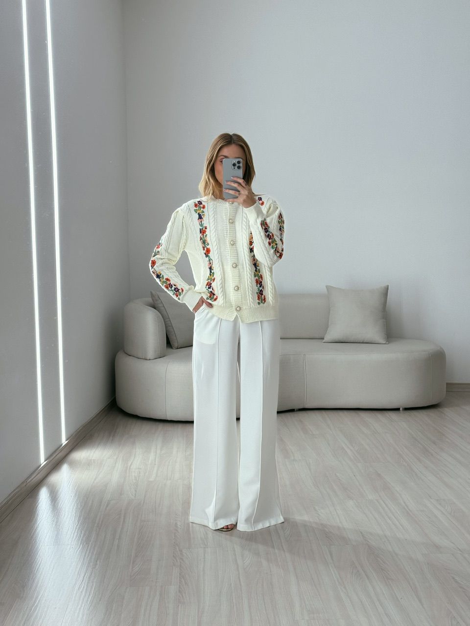 TRICOT DANIELE FLORAL OFF
