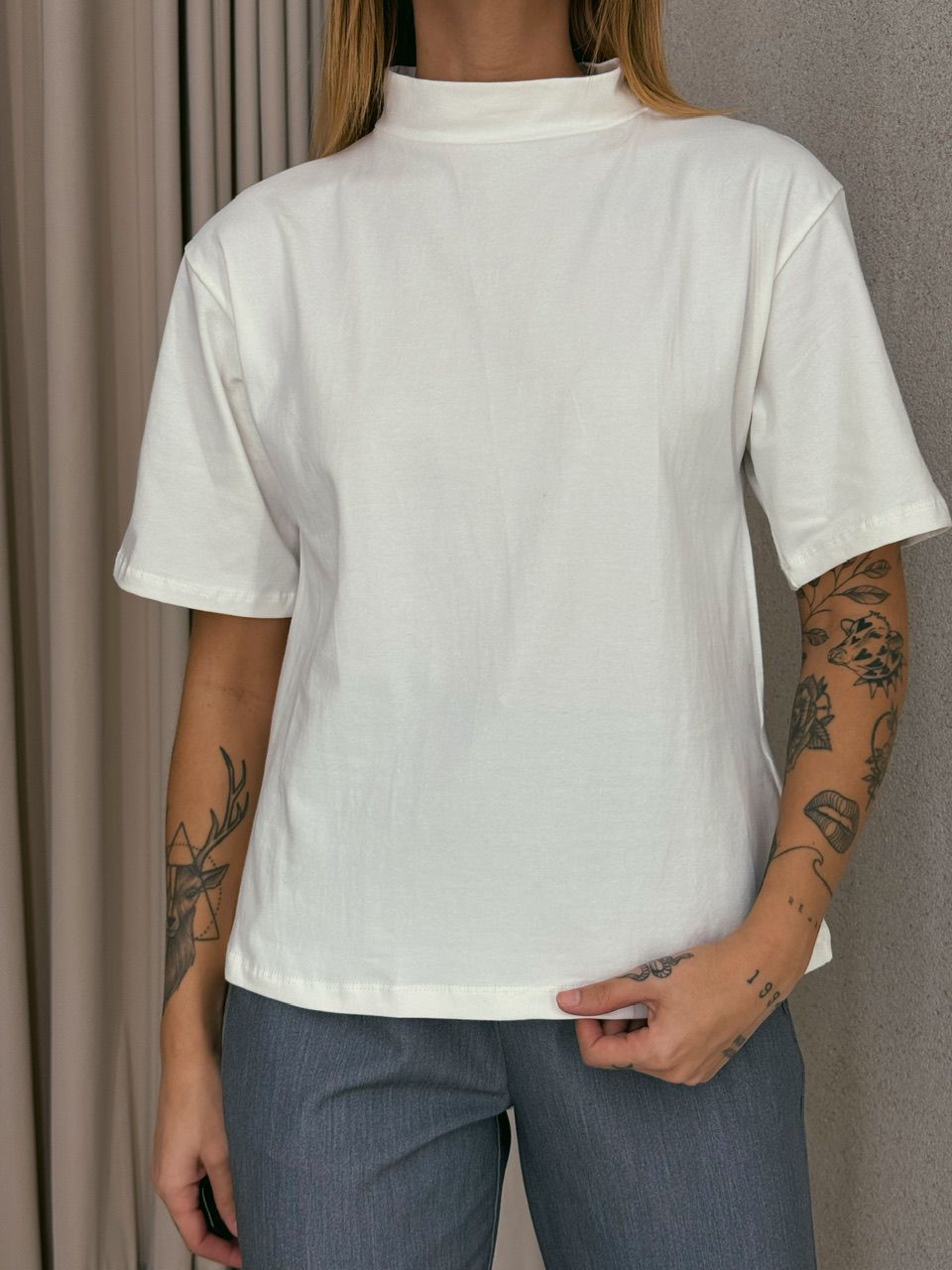 BLUSA GABRIELA BASIC OFF