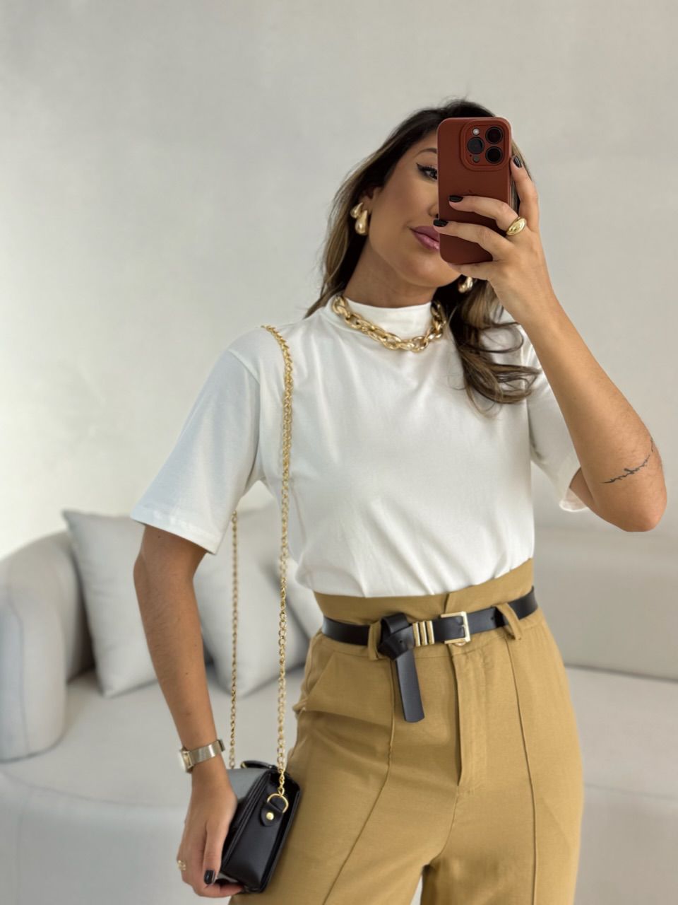 BLUSA GABRIELA BASIC OFF
