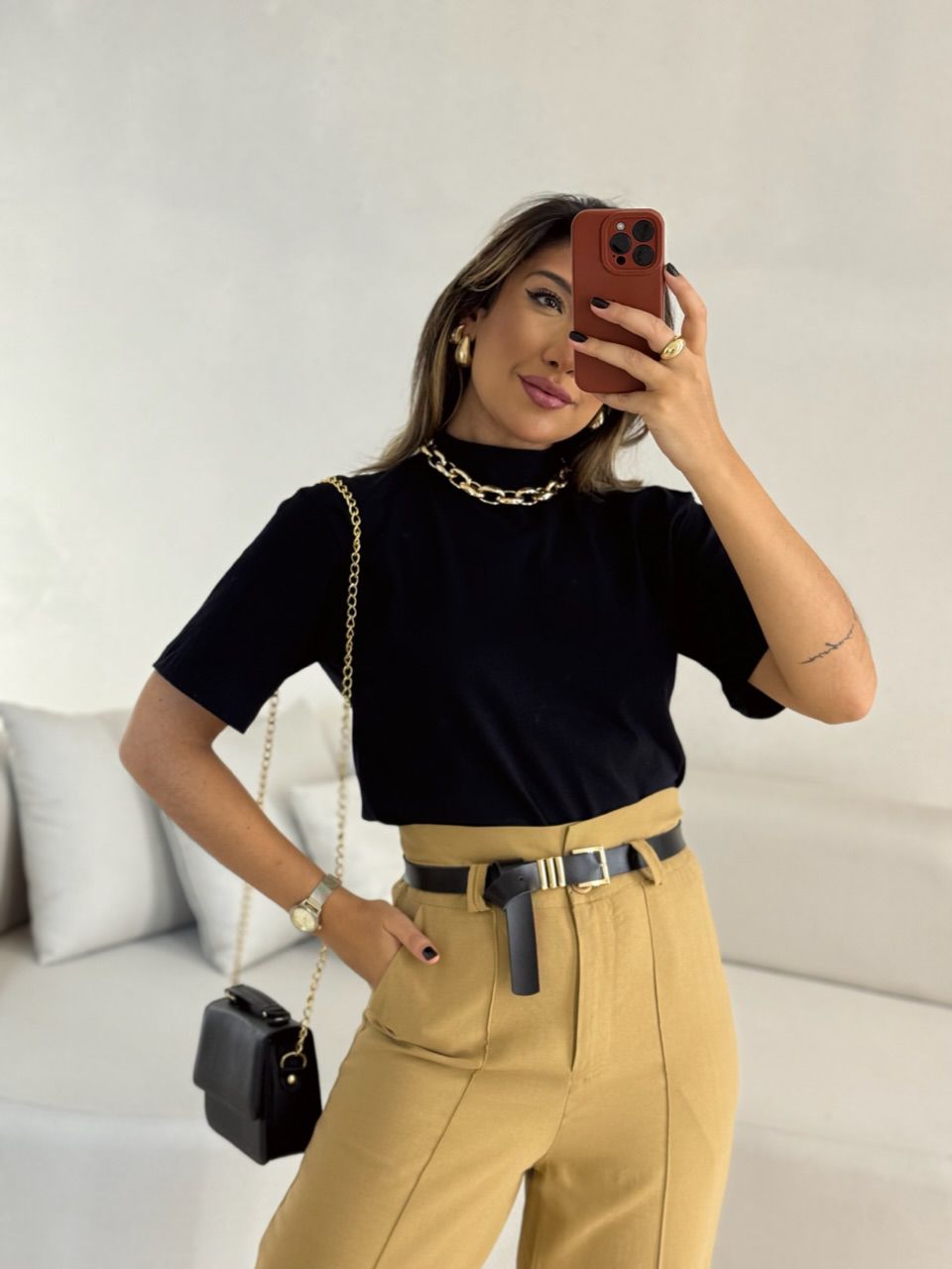 BLUSA GABRIELA BASIC PRETA