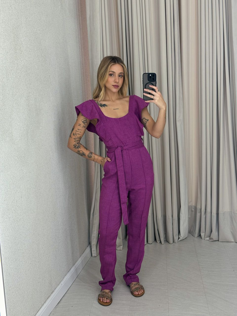 MACACÃO BEATRIZ LINHO FUCSIA