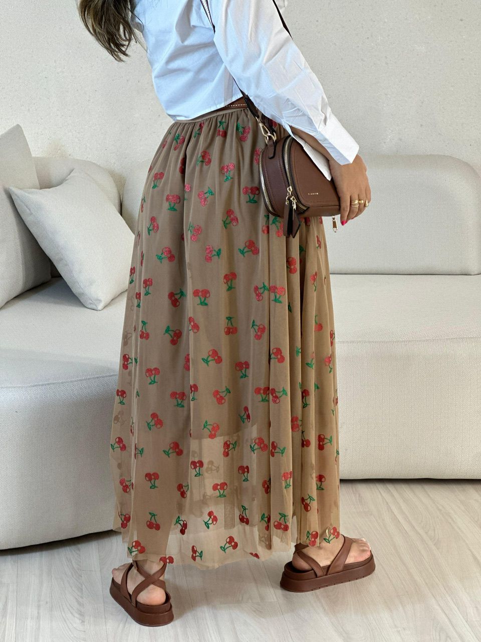 SAIA TULE CEREJA NUDE