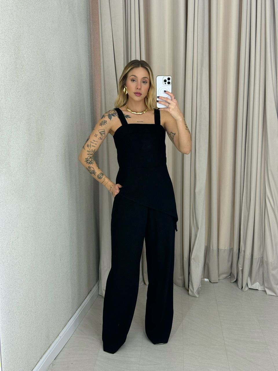 CONJUNTO CAILANY BLUSA ASSIMÉTRICA PRETO