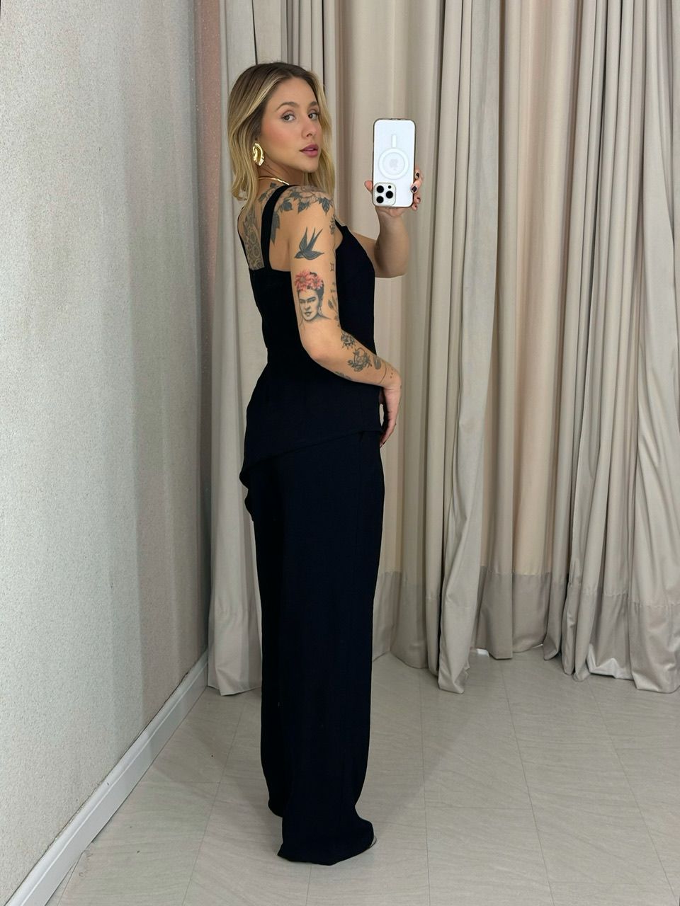 CONJUNTO CAILANY BLUSA ASSIMÉTRICA PRETO