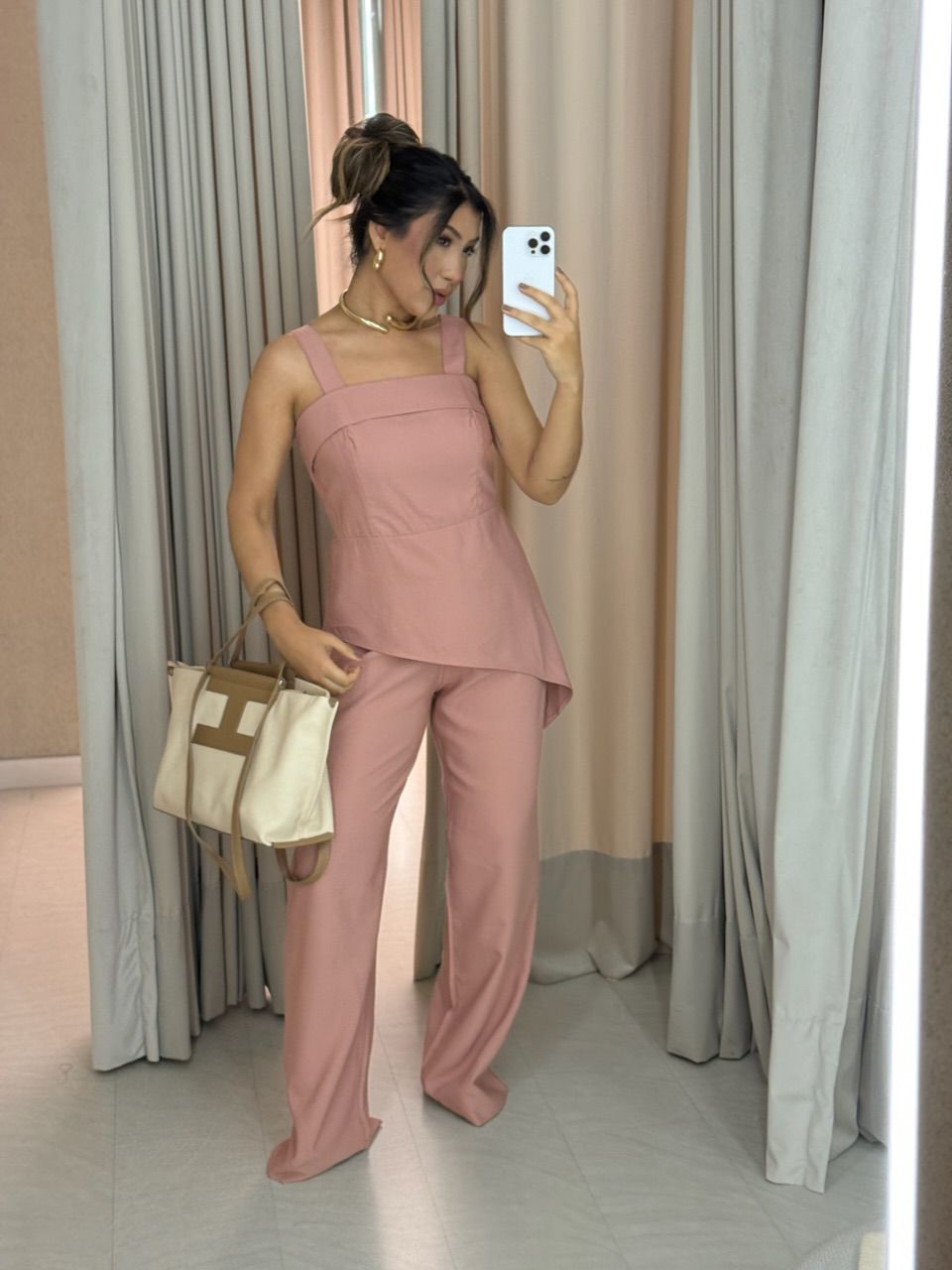 CONJUNTO CAILANY BLUSA ASSIMÉTRICA ROSÊ - 00663100... - CAROLLA FERRARO
