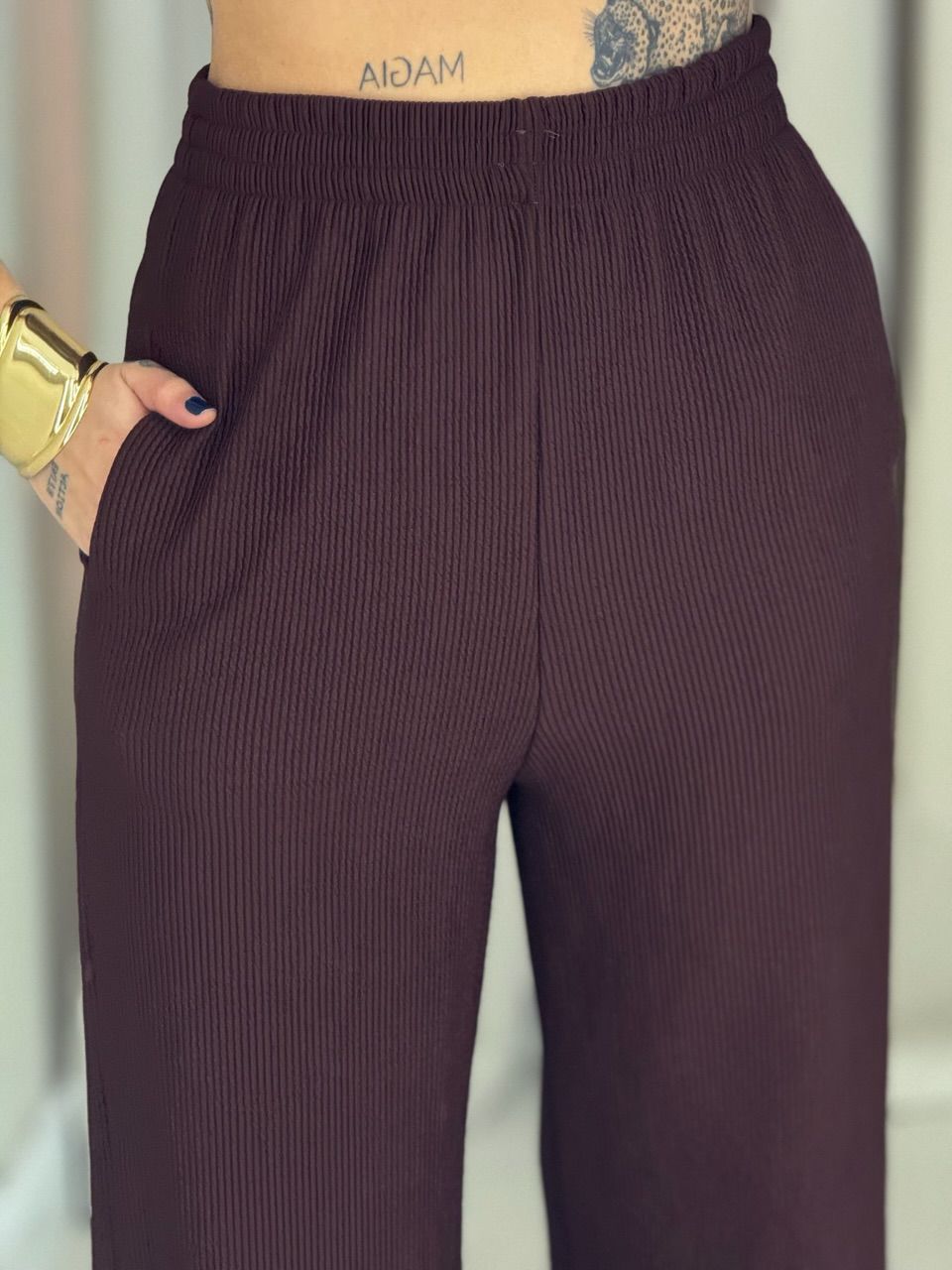 CONJUNTO MARIA JULIA BLUSA ASSIMÉTRICA CAFÉ