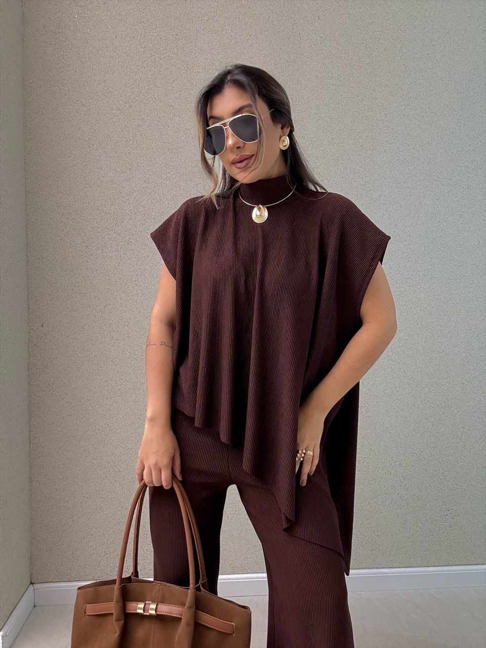 CONJUNTO MARIA JULIA BLUSA ASSIMÉTRICA CAFÉ