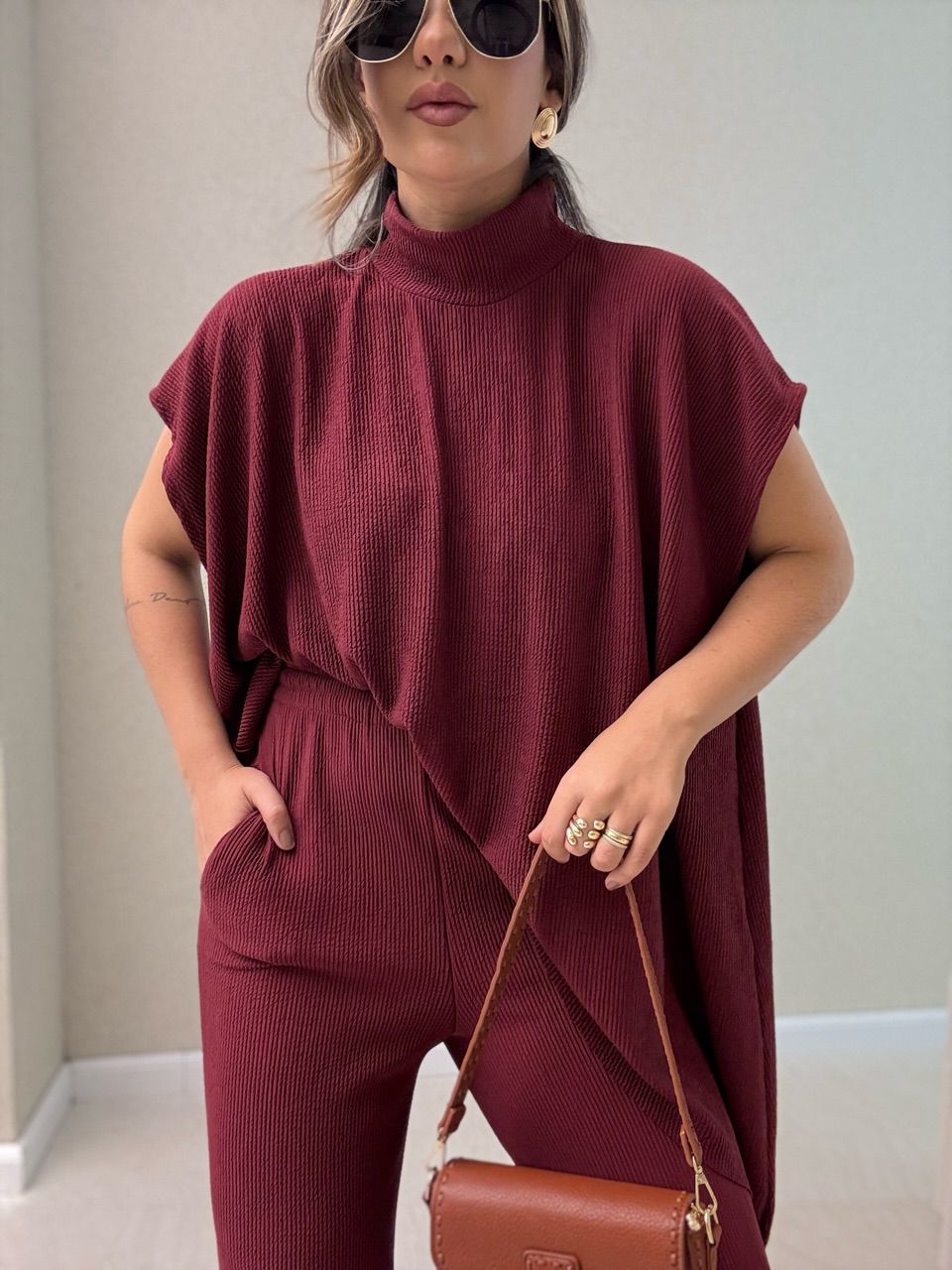 CONJUNTO MARIA JULIA BLUSA ASSIMÉTRICA VINHO