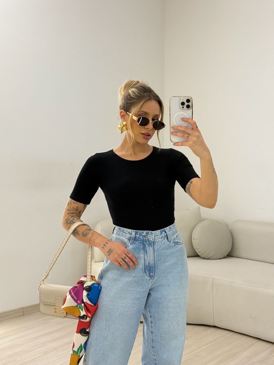 BLUSA ANANDA BASIC PRETA