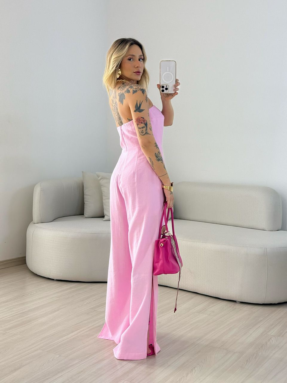 MACACÃO LEILA TOMARA QUE CAIA ROSA