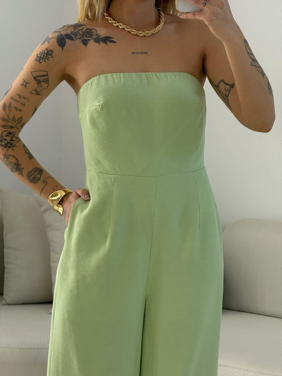 MACACÃO LEILA TOMARA QUE CAIA VERDE