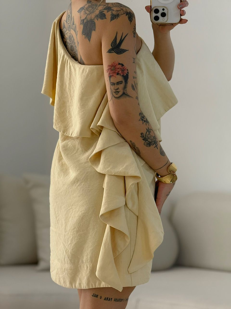 VESTIDO ANA LIA CURTO YELLOW BUTTER
