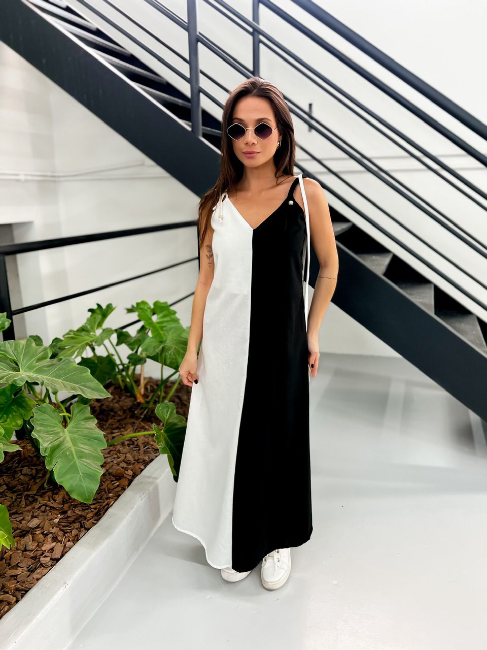 VESTIDO DUAS CORES ALCINHA PRETO/OFF