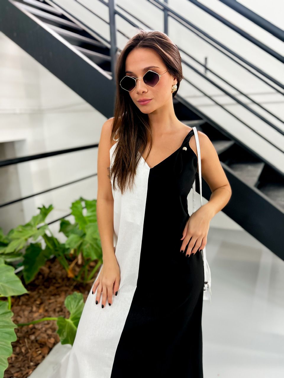 VESTIDO DUAS CORES ALCINHA PRETO/OFF