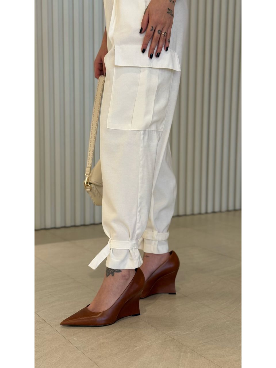 CALÇA SOLANGE CARGO OFF