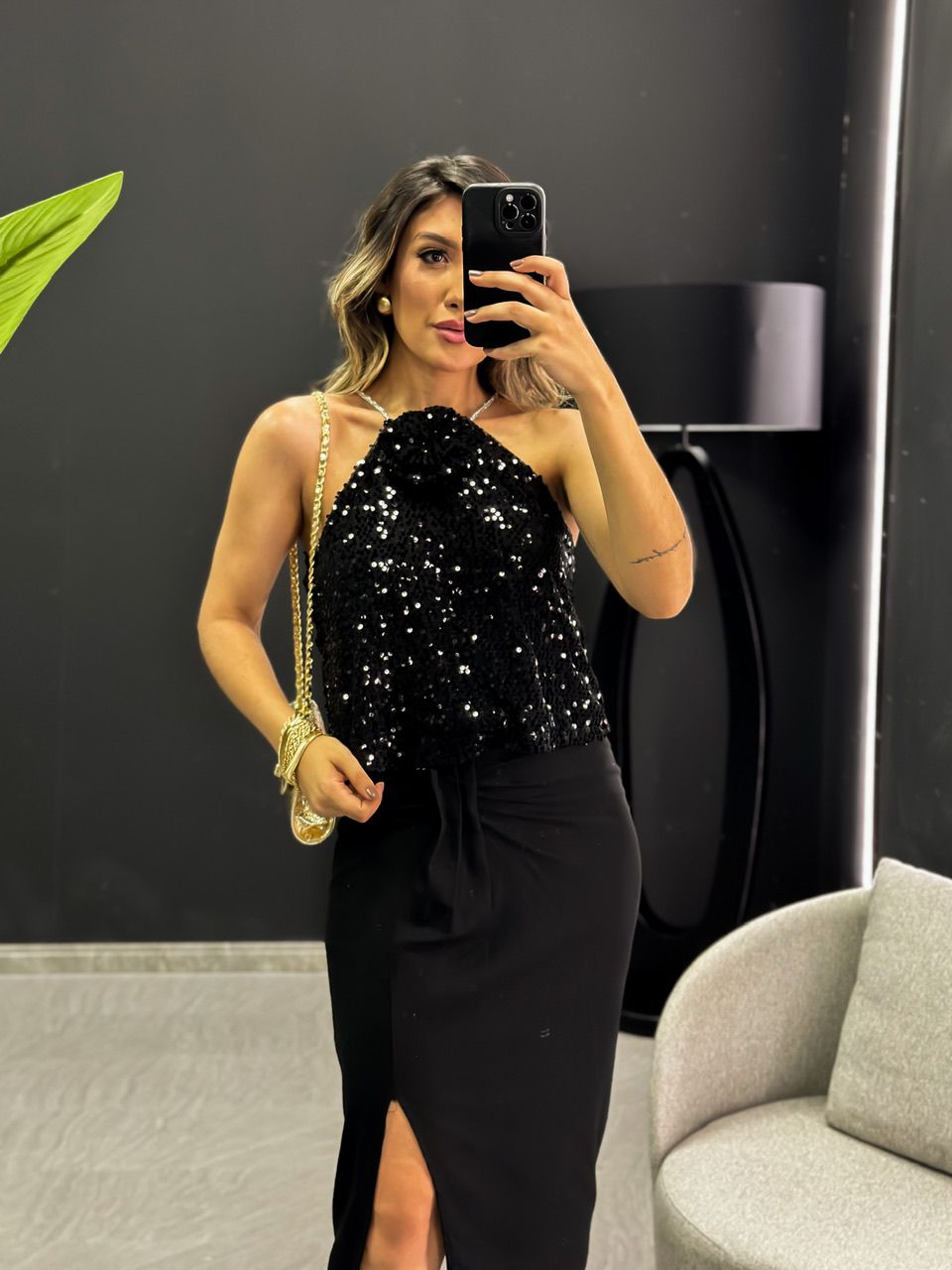 BLUSA PAETÊ ALÇA STRASS PRETA