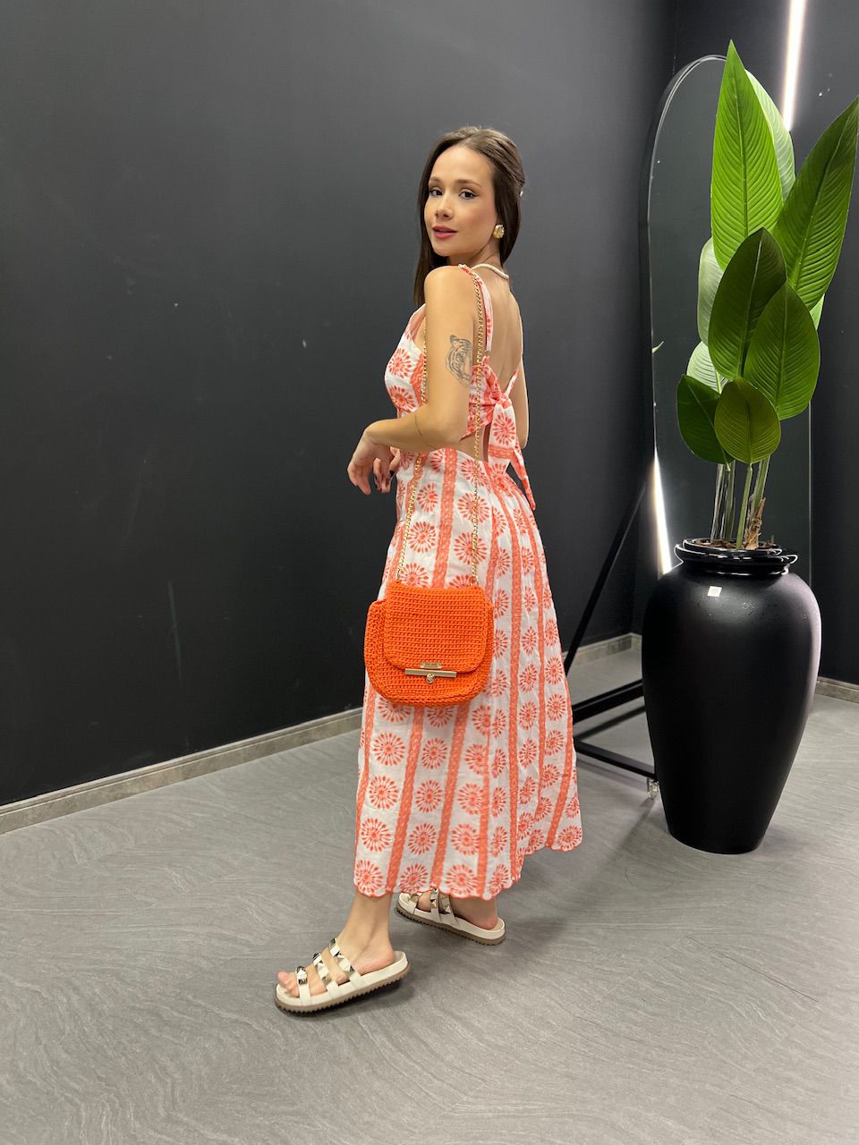 VESTIDO ROBERTA LAISE LARANJA