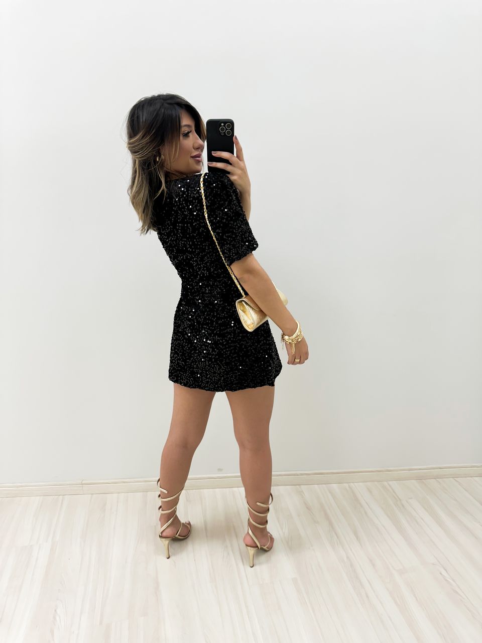 VESTIDO GIOVANA PAETÊ PRETO