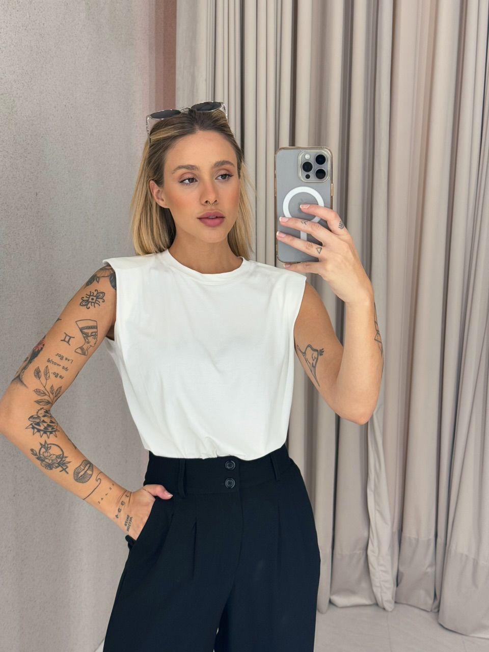 BLUSA ODETTE MUSCLE OFF - 0059340048 - CAROLLA FERRARO