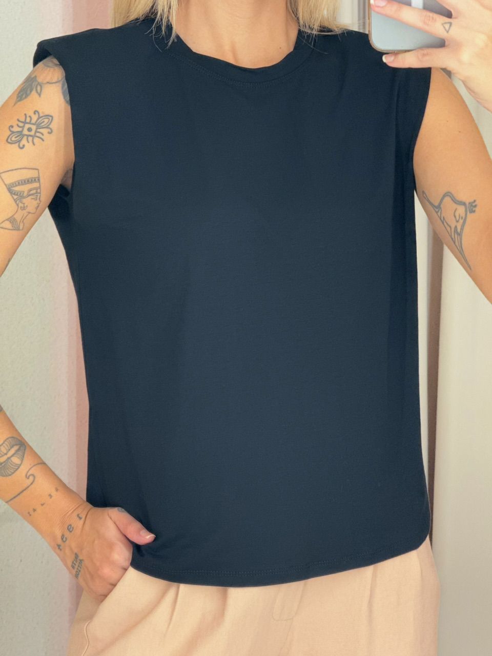 BLUSA ODETTE MUSCLE PRETA