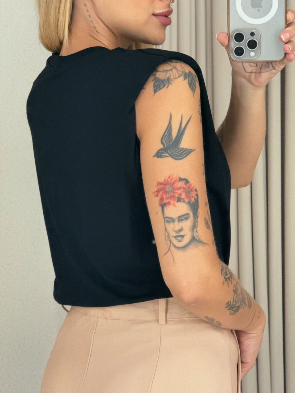BLUSA ODETTE MUSCLE PRETA