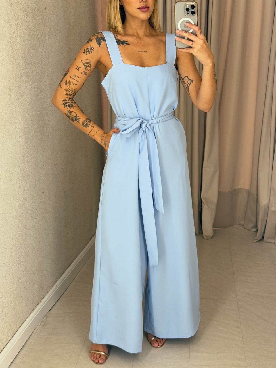 MACACÃO ADELINE BOLSO AZUL