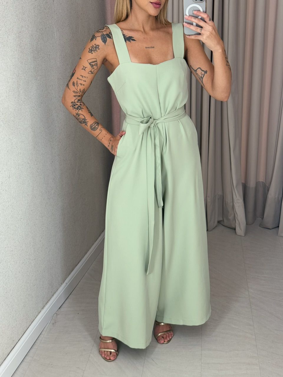 MACACÃO ADELINE BOLSO VERDE