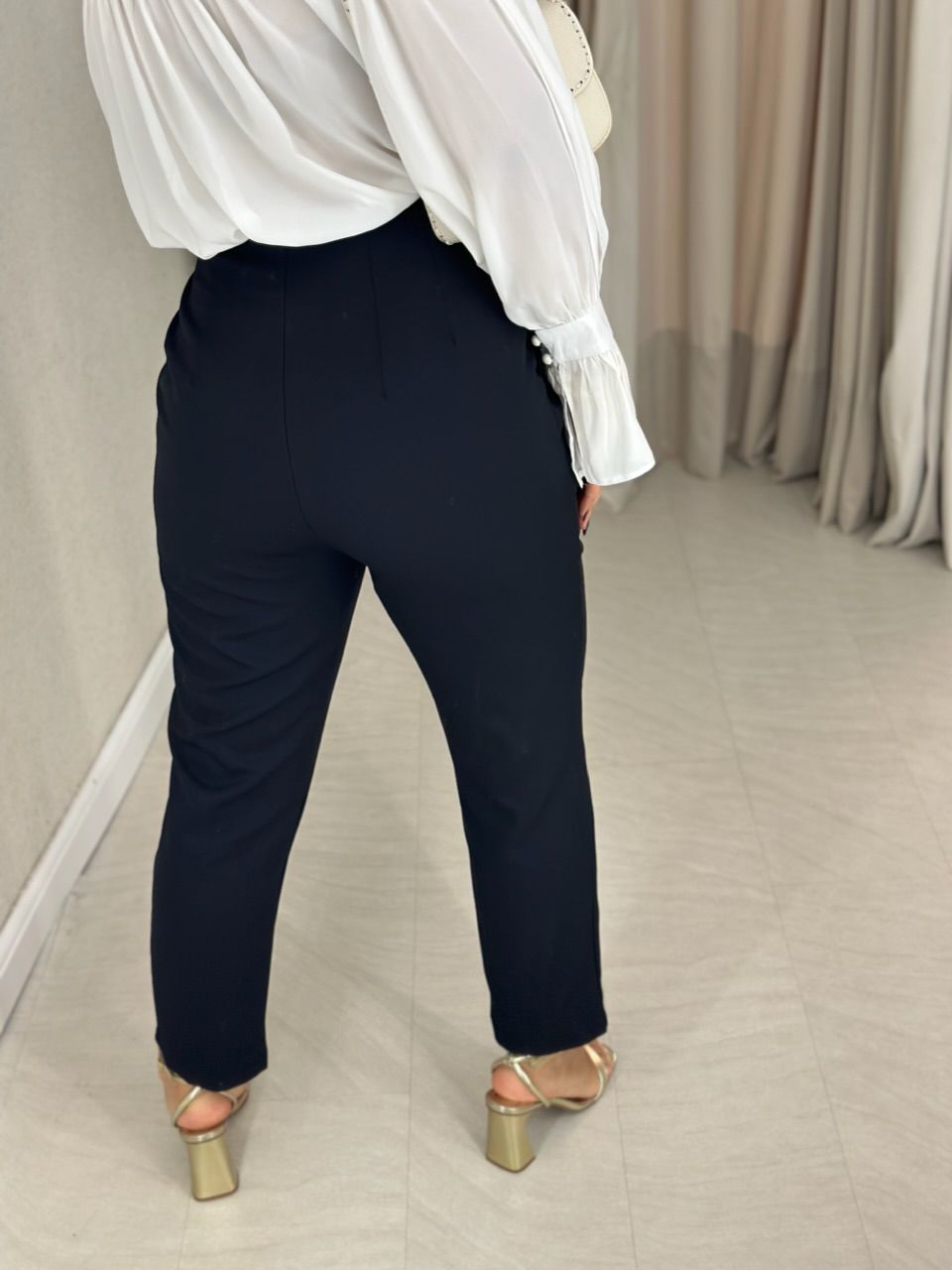 CALÇA FÁTIMA SKINNY PRETA
