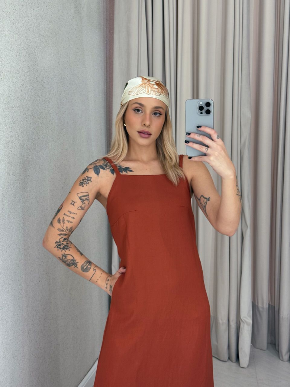 VESTIDO MAURA ALÇA TERRA COTA