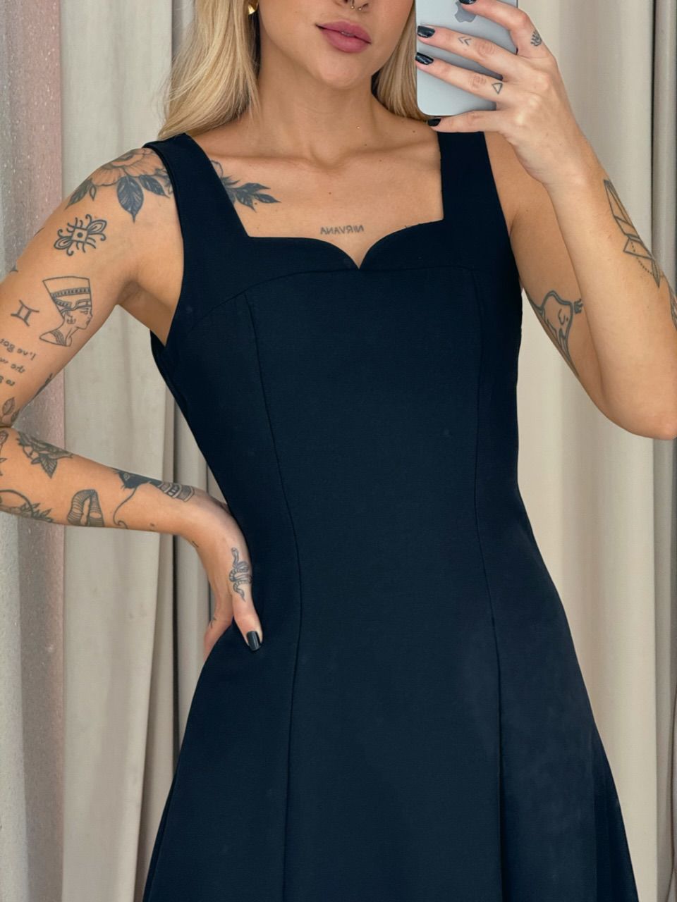 VESTIDO RAQUEL MIDI PRETO