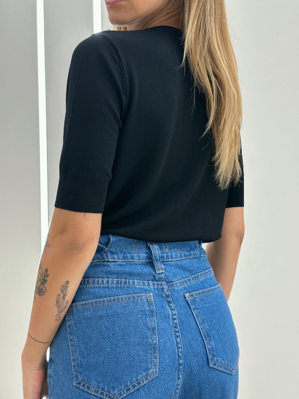 BLUSA MANU TRICOT BASIC PRETA