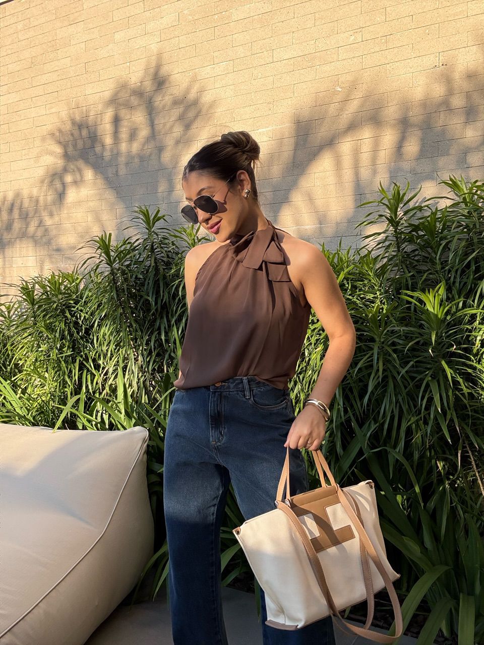 BLUSA KEROLYN. CAVADA MARROM