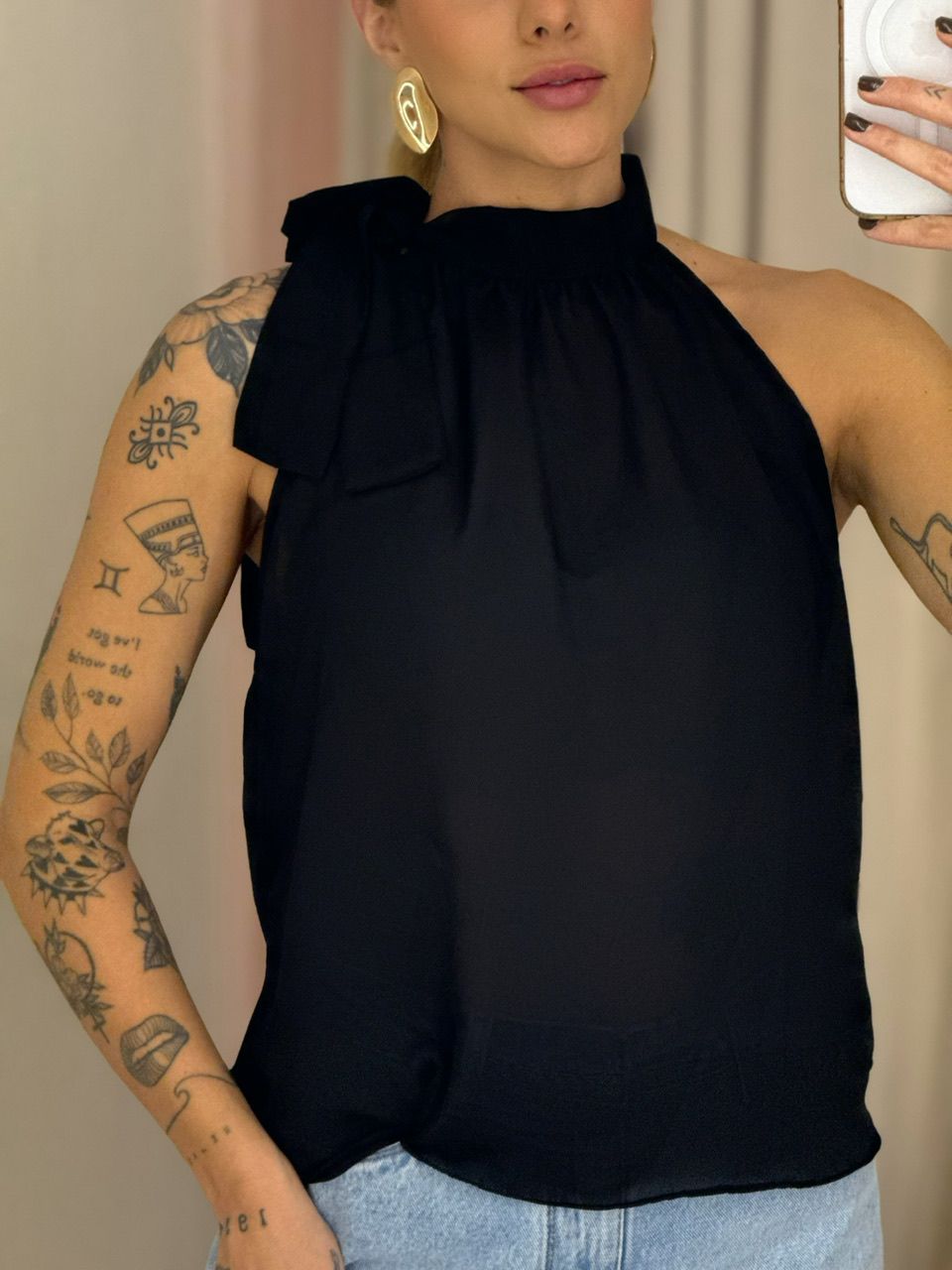 BLUSA KEROLYN. CAVADA PRETA