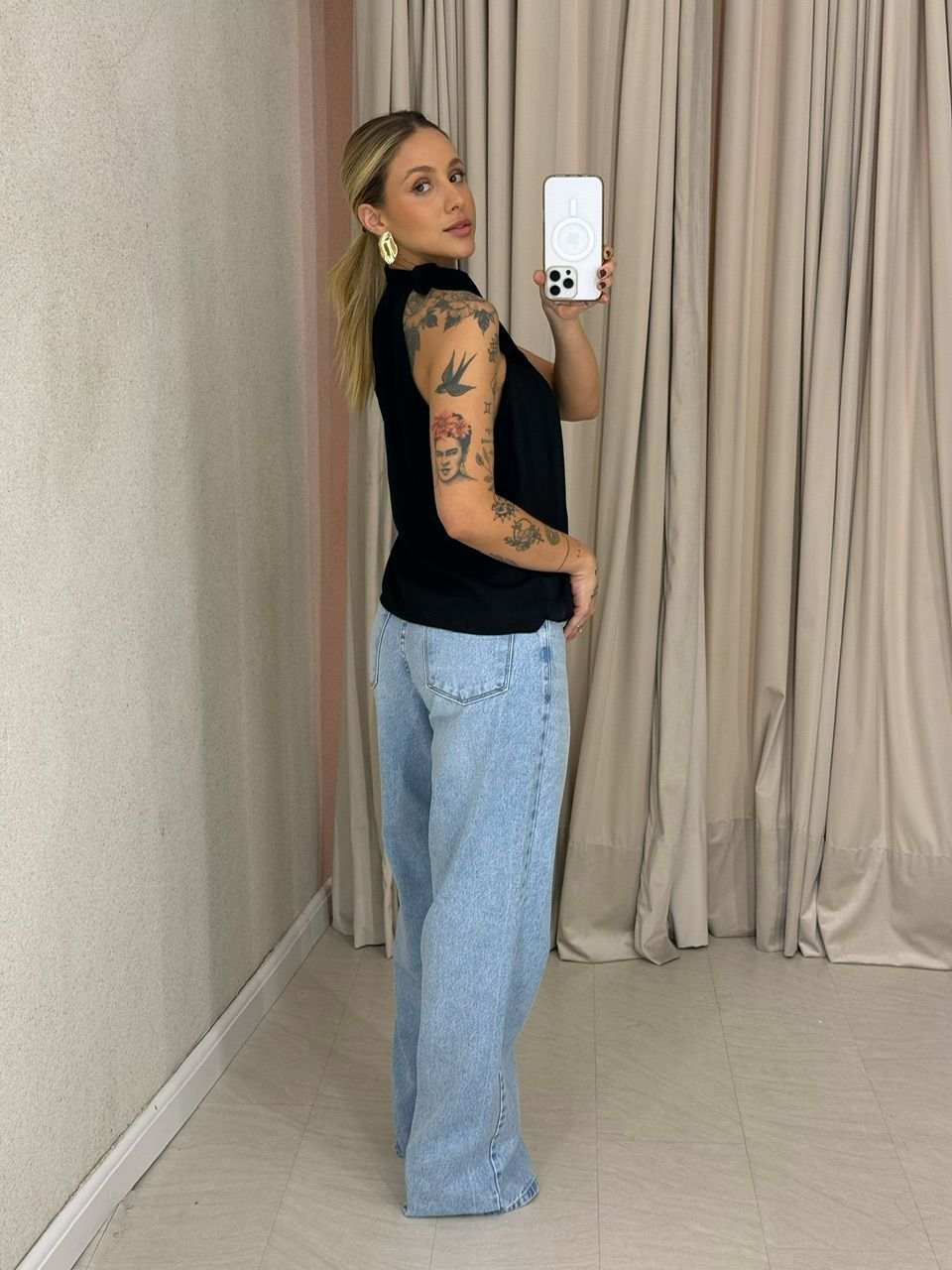 BLUSA KEROLYN. CAVADA PRETA