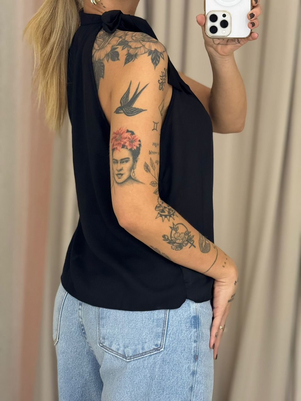 BLUSA KEROLYN. CAVADA PRETA