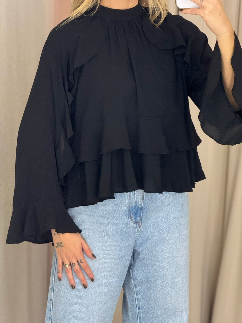 BLUSA MILENA BABADOS Preta