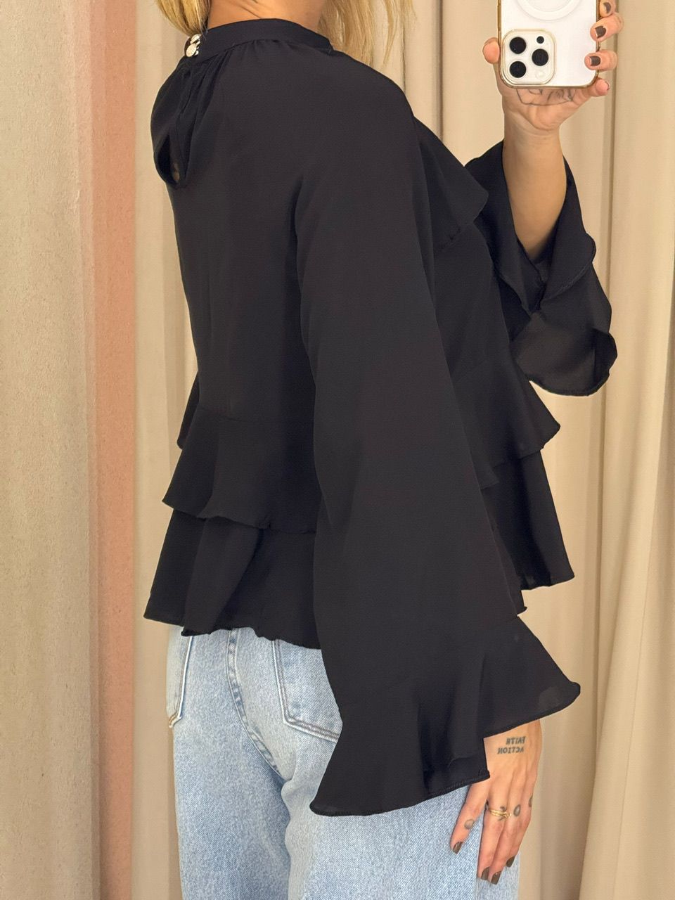 BLUSA MILENA BABADOS Preta