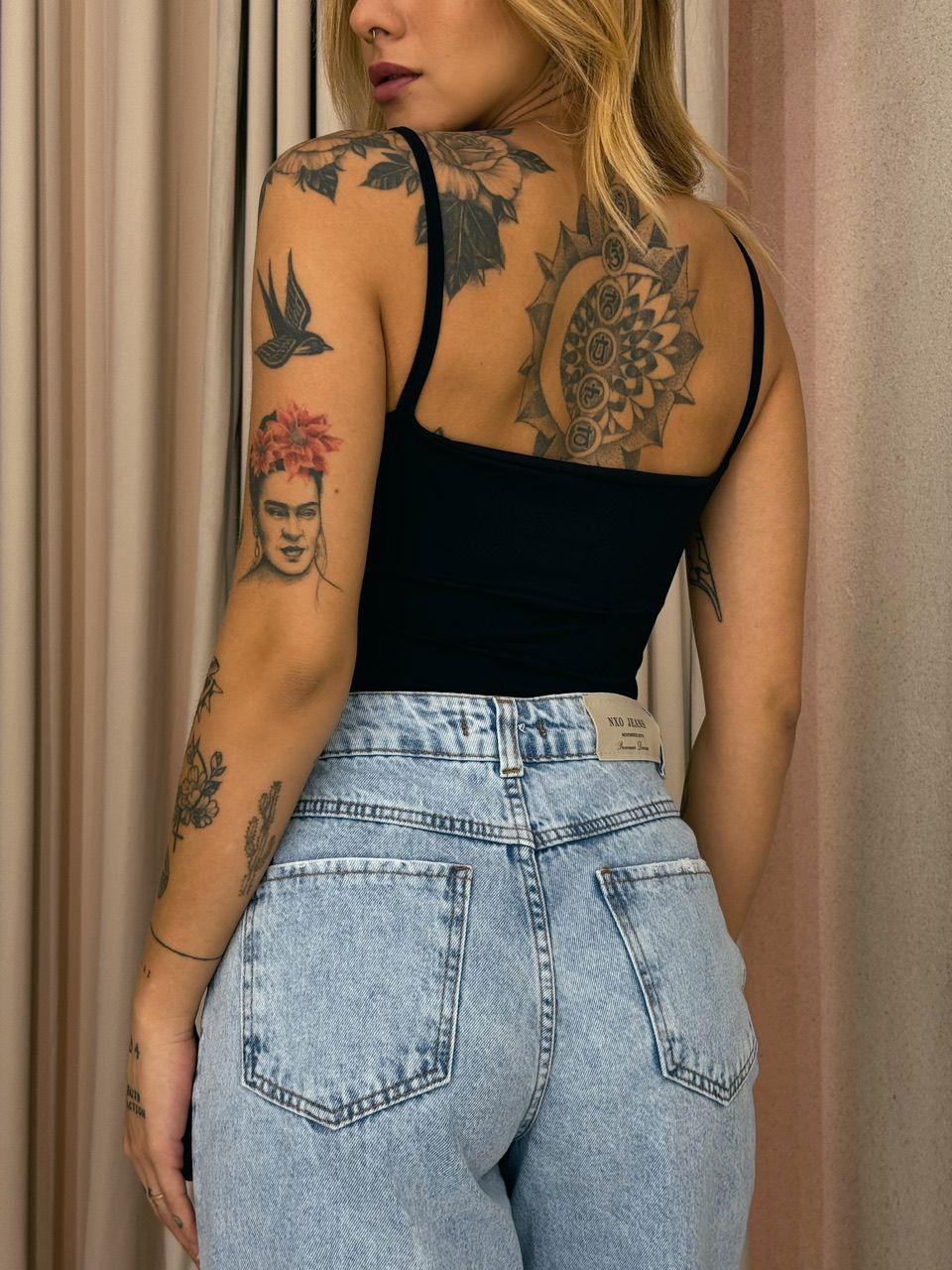 BODY ARIEL ALÇA PRETO