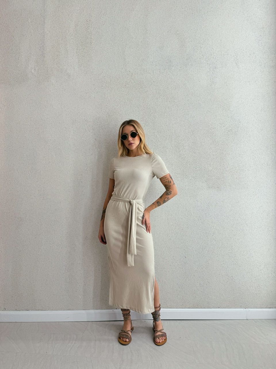 VESTIDO LUCIANA CANELADO AREIA