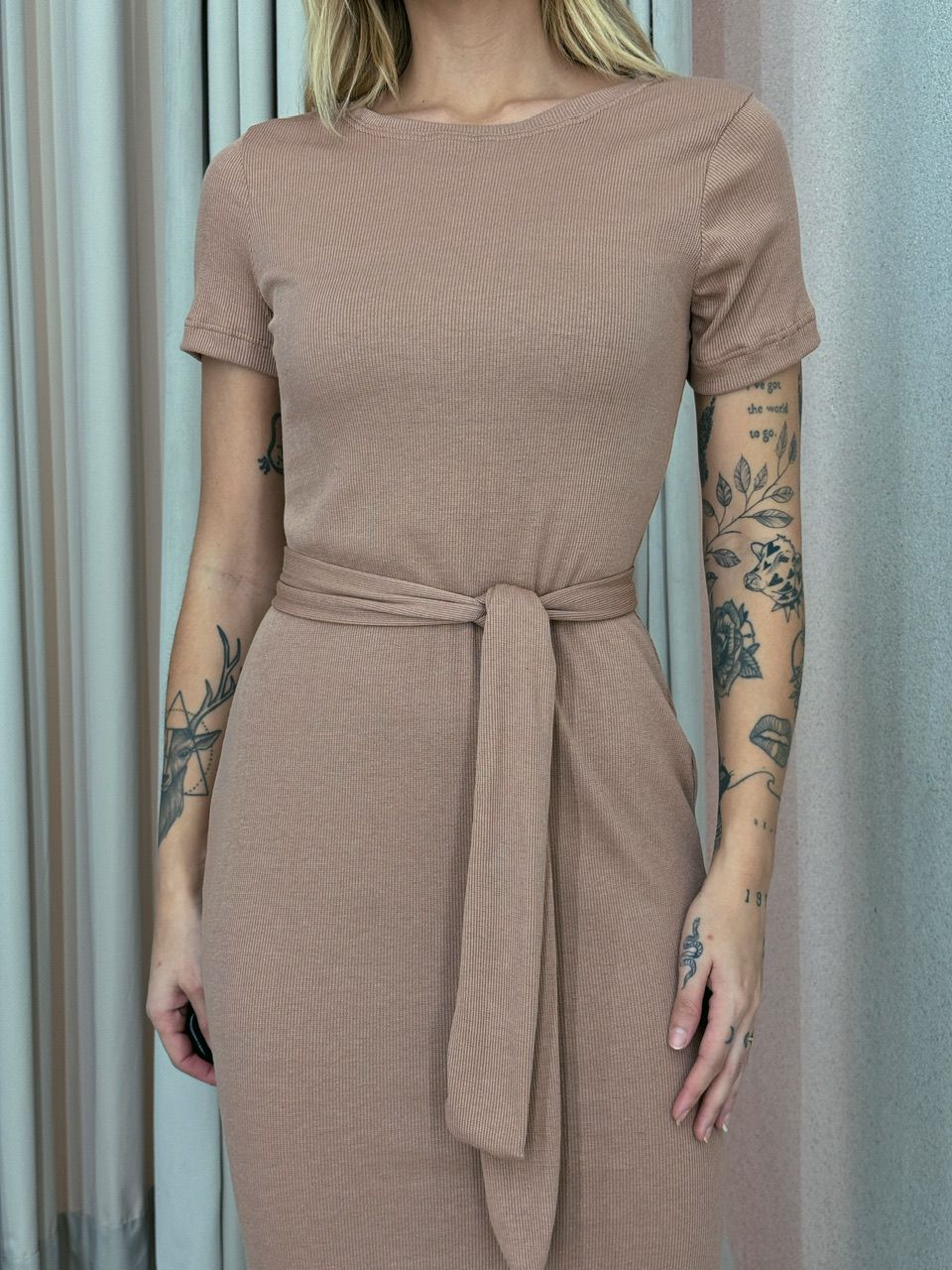 VESTIDO LUCIANA CANELADO NUDE