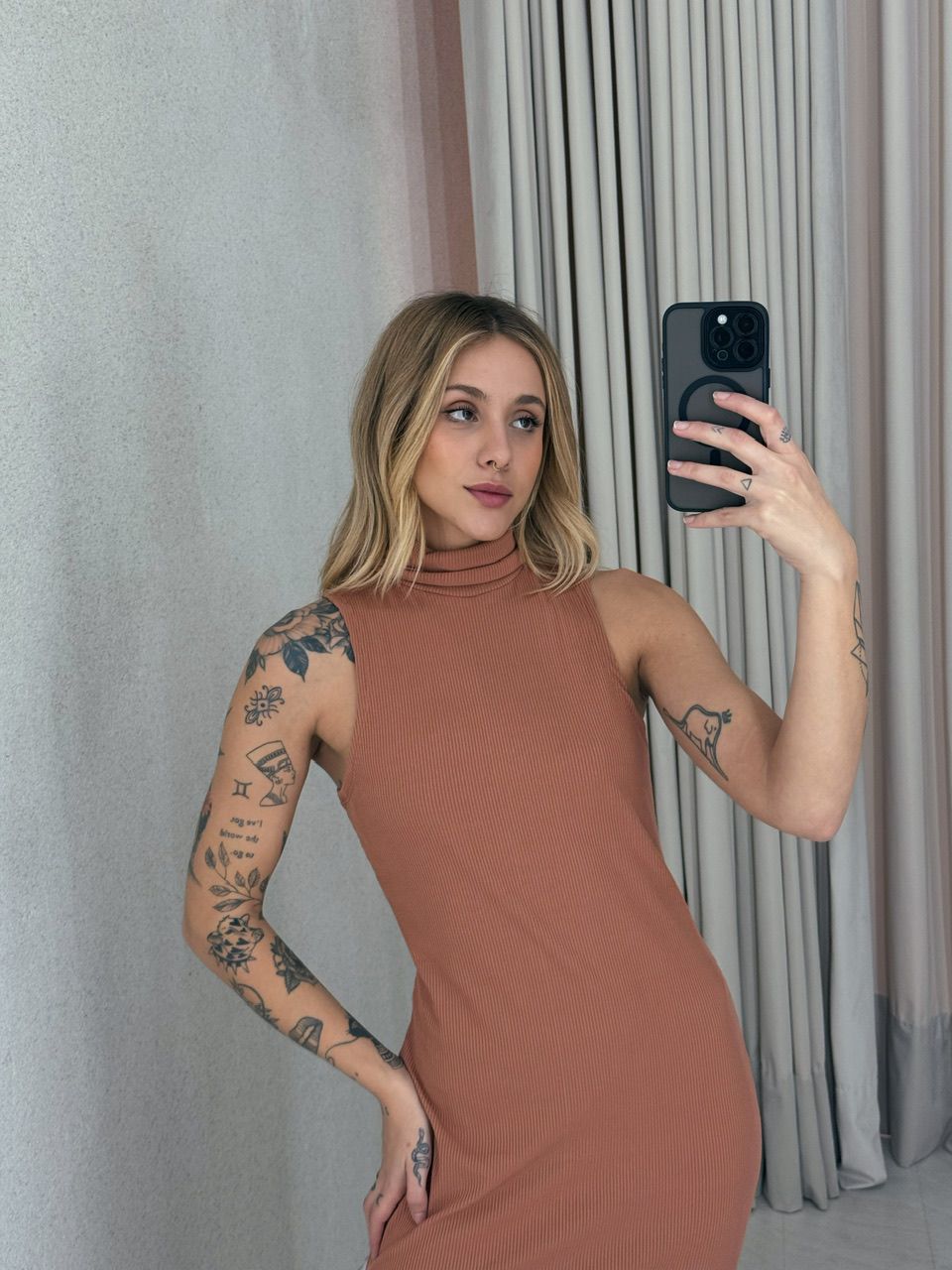 VESTIDO NAYLA CAVADO CAPUCCINO 