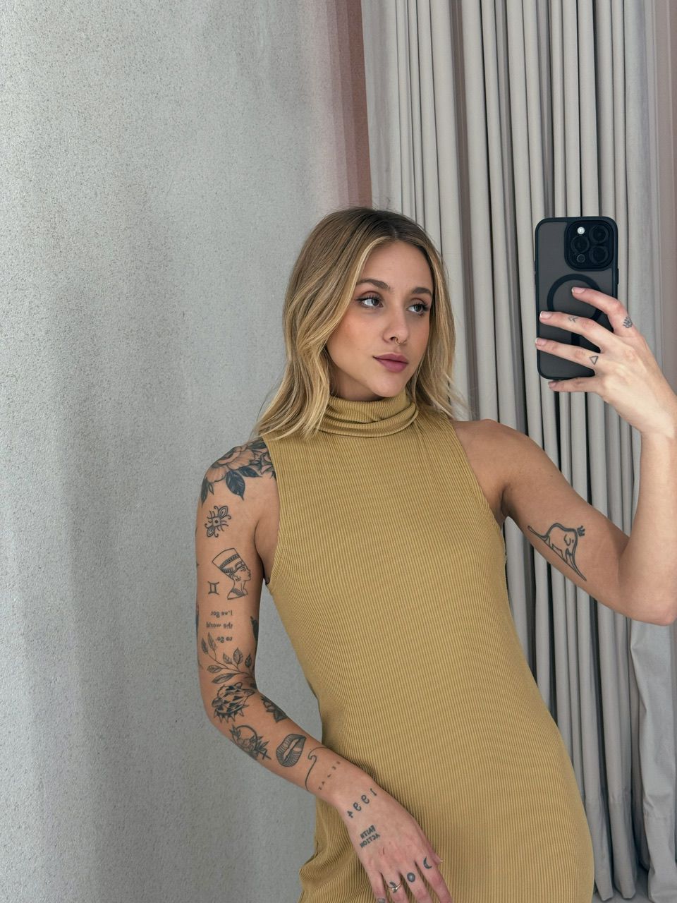 VESTIDO NAYLA CAVADO mostarda
