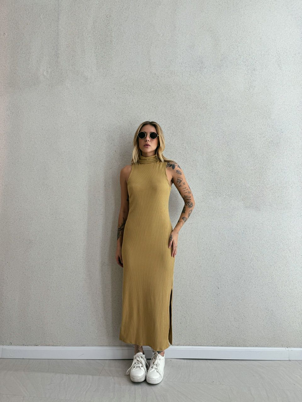 VESTIDO NAYLA CAVADO mostarda - 0054120051 - CAROLLA FERRARO